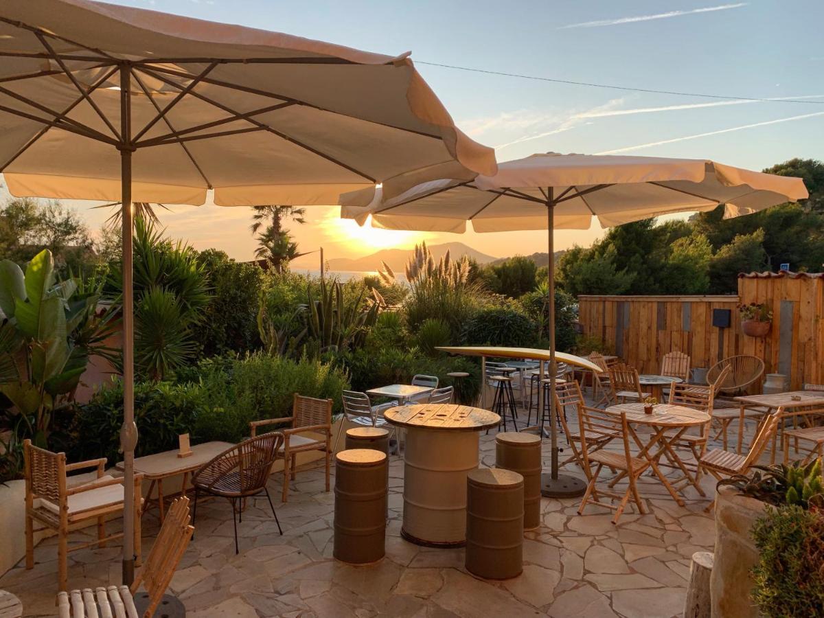 Hotel Almanarre Plage - Hotel Eco-Responsable Face A La Mer Hyeres Exterior photo