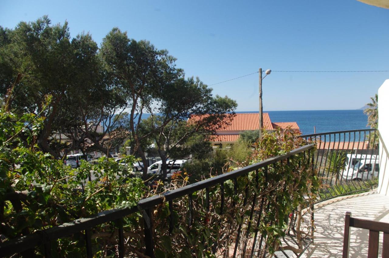 Hotel Almanarre Plage - Hotel Eco-Responsable Face A La Mer Hyeres Exterior photo